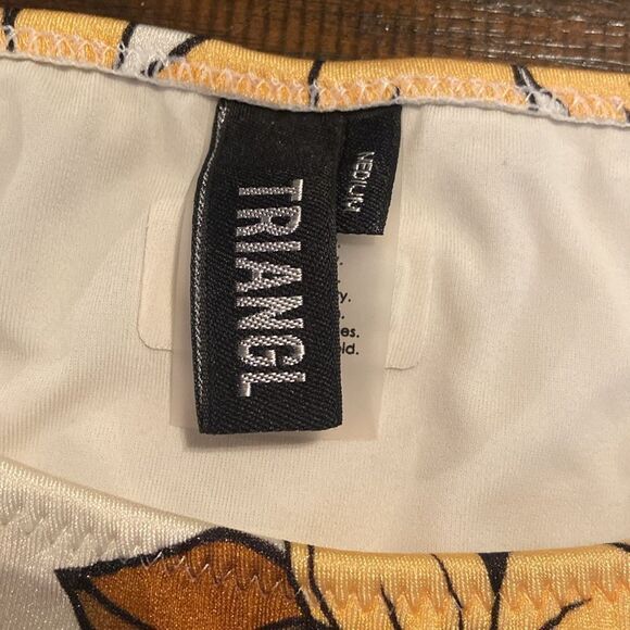 Triangl Swimwear Floral Bikini Bottom - Yellow and White medium - Picture 4 of 7